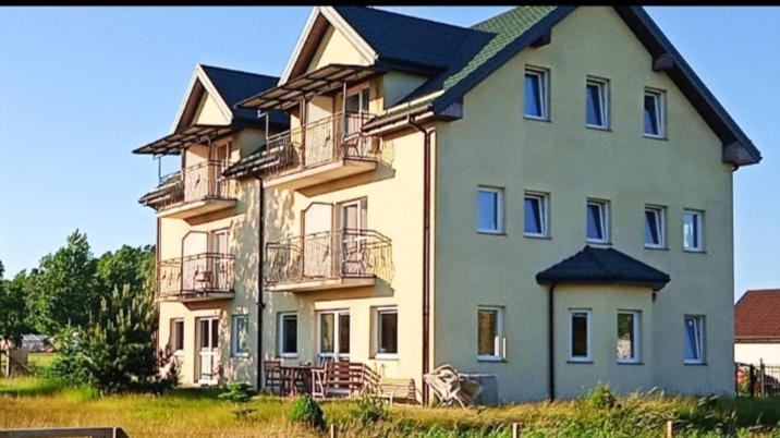 Tomaszowka Hotel Сърбиново Екстериор снимка
