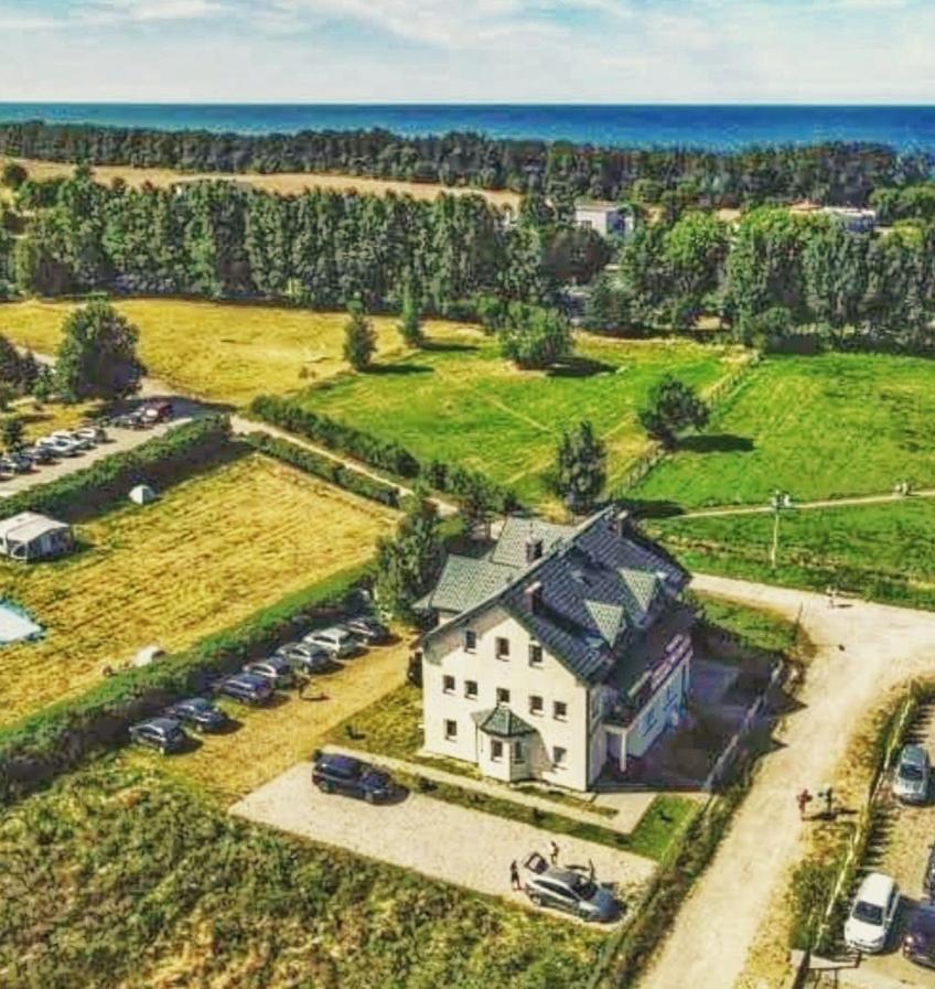 Tomaszowka Hotel Сърбиново Екстериор снимка